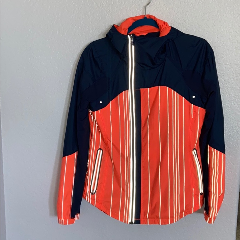 LULULEMON “get up and glow” running jacket